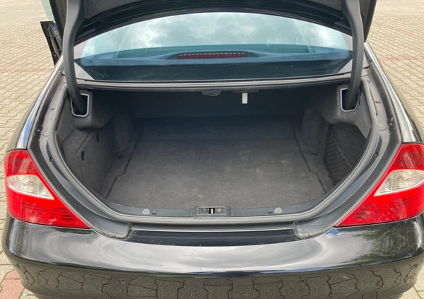 Mercedes-Benz CLS cena 38500 przebieg: 250000, rok produkcji 2007 z Chorzów małe 121